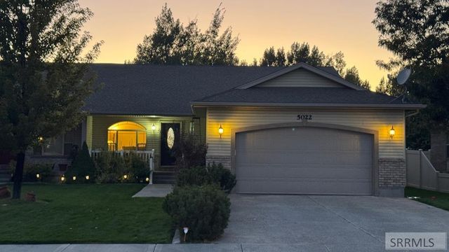 5022 Vintage Lane, Ammon, ID 83406