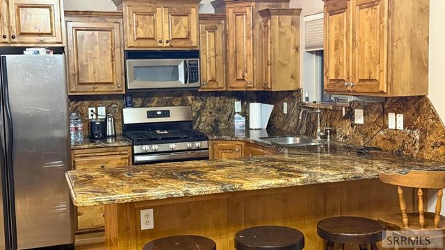 5022 Vintage Lane, Ammon, ID 83406