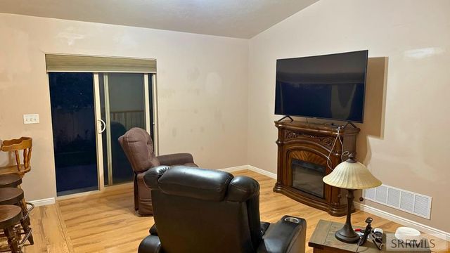 5022 Vintage Lane, Ammon, ID 83406