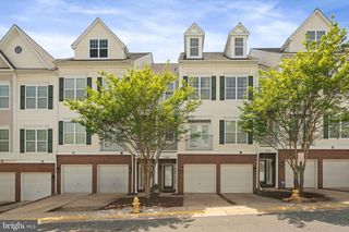 13945 Hollow Wind Way # 201, Woodbridge, VA 22191