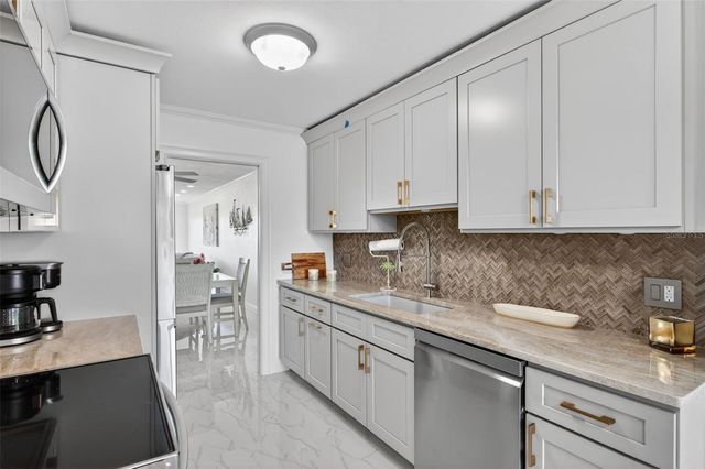 427 BOCA CIEGA POINT BOULEVARD N, St Petersburg, FL 33708