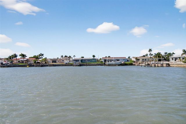 427 BOCA CIEGA POINT BOULEVARD N, St Petersburg, FL 33708