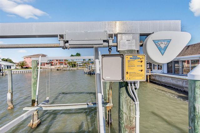 427 BOCA CIEGA POINT BOULEVARD N, St Petersburg, FL 33708