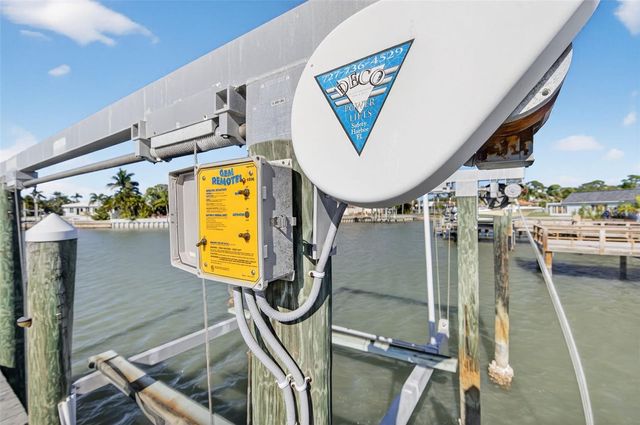 427 BOCA CIEGA POINT BOULEVARD N, St Petersburg, FL 33708