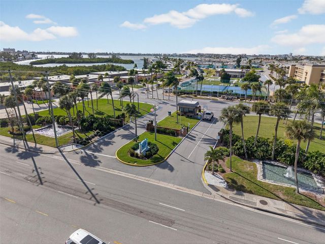 427 BOCA CIEGA POINT BOULEVARD N, St Petersburg, FL 33708