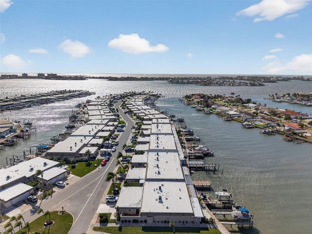 427 BOCA CIEGA POINT BOULEVARD N, St Petersburg, FL 33708