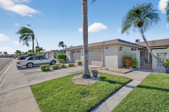 427 BOCA CIEGA POINT BOULEVARD N, St Petersburg, FL 33708