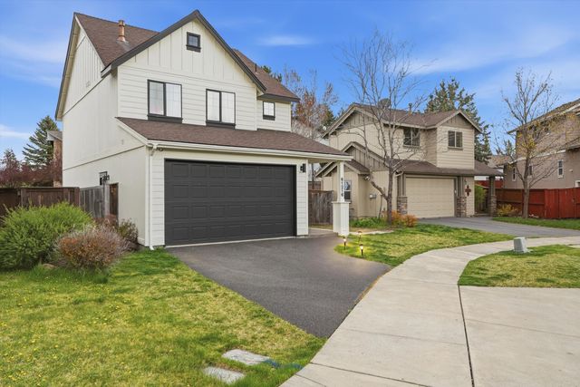 61216 Brittle Bush Street, Bend, OR 97702