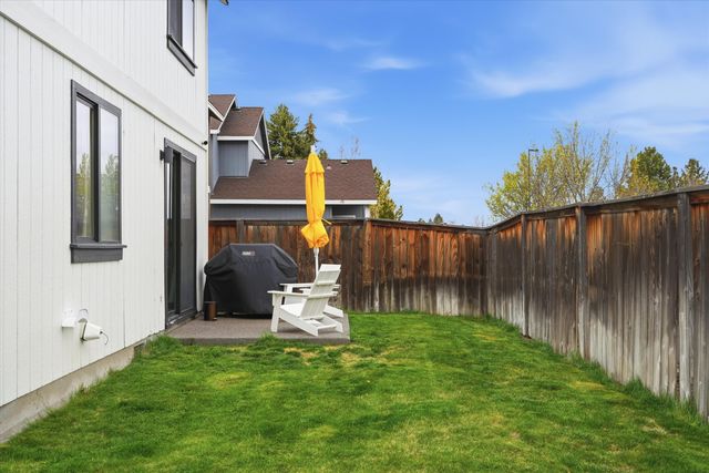 61216 Brittle Bush Street, Bend, OR 97702