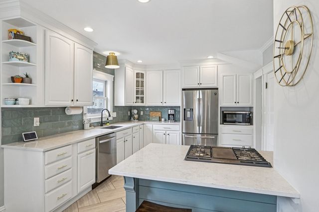 144 Bishop St, Framingham, MA 01702