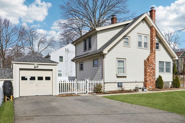 144 Bishop St, Framingham, MA 01702