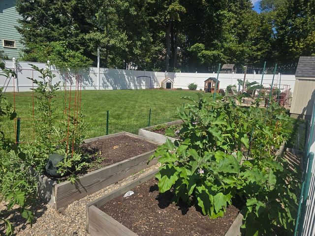 144 Bishop St, Framingham, MA 01702