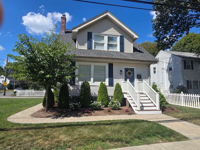 144 Bishop St, Framingham, MA 01702
