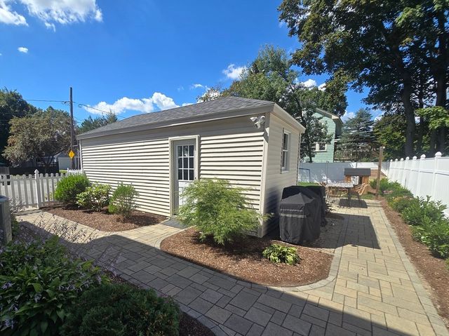 144 Bishop St, Framingham, MA 01702