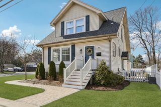 144 Bishop St, Framingham, MA 01702