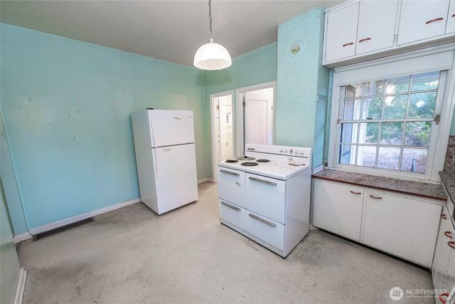 40 NW B Street, College Place, WA 99324