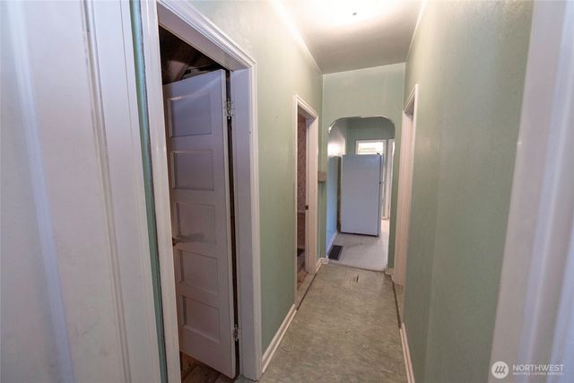 40 NW B Street, College Place, WA 99324