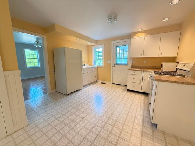 189 Pine Street, Castleton, VT 05735