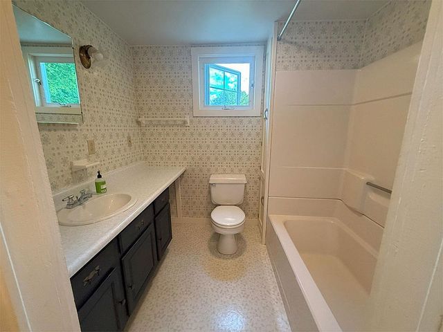 189 Pine Street, Castleton, VT 05735