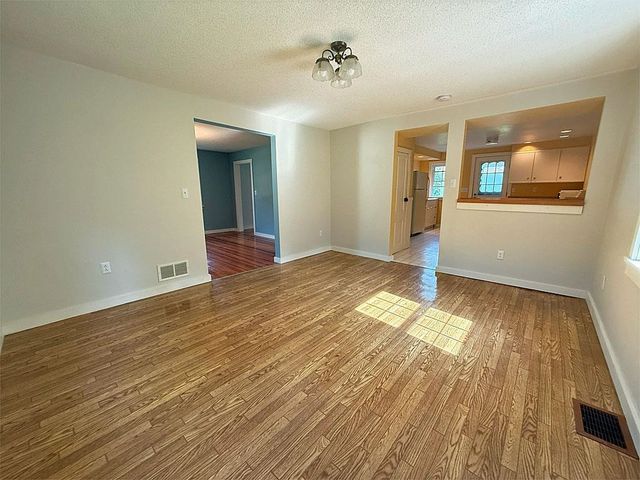 189 Pine Street, Castleton, VT 05735