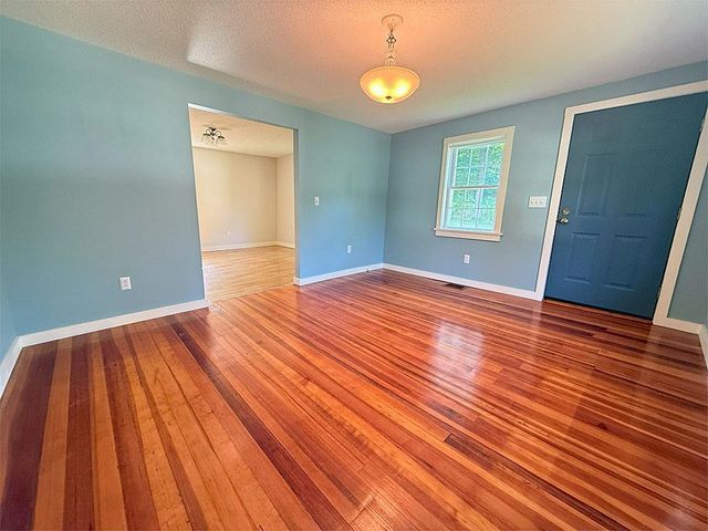 189 Pine Street, Castleton, VT 05735