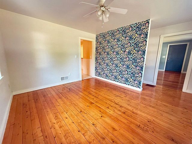 189 Pine Street, Castleton, VT 05735