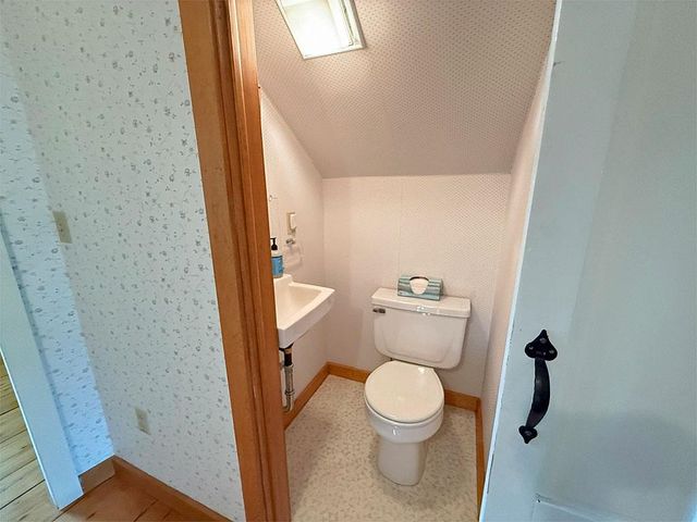 189 Pine Street, Castleton, VT 05735