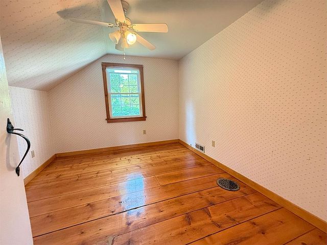189 Pine Street, Castleton, VT 05735