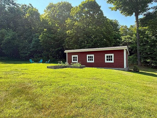 189 Pine Street, Castleton, VT 05735