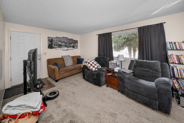 1521 4th St, Cheney, WA 99004