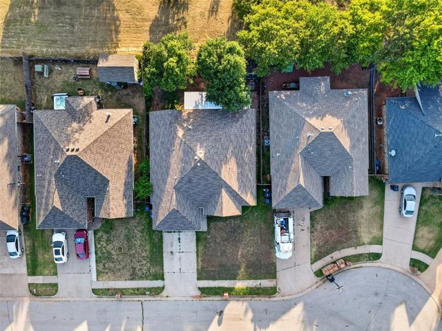 1309 Ethan Lane, Yukon, OK 73099