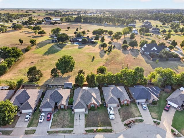 1309 Ethan Lane, Yukon, OK 73099