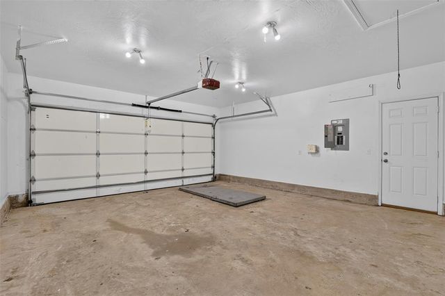 1309 Ethan Lane, Yukon, OK 73099