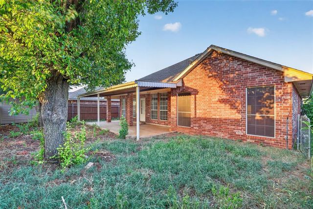 1309 Ethan Lane, Yukon, OK 73099