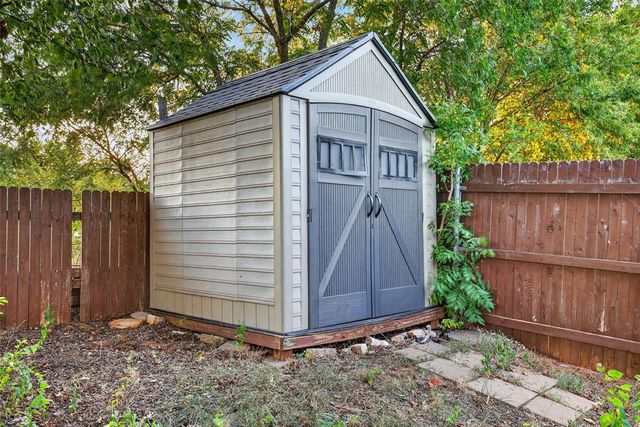 1309 Ethan Lane, Yukon, OK 73099