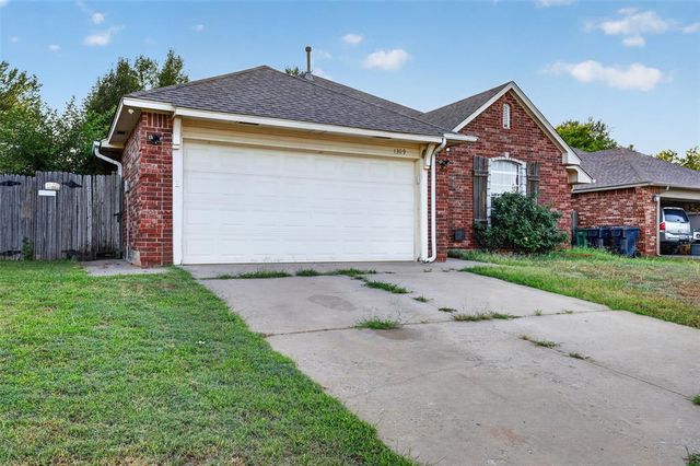 1309 Ethan Lane, Yukon, OK 73099