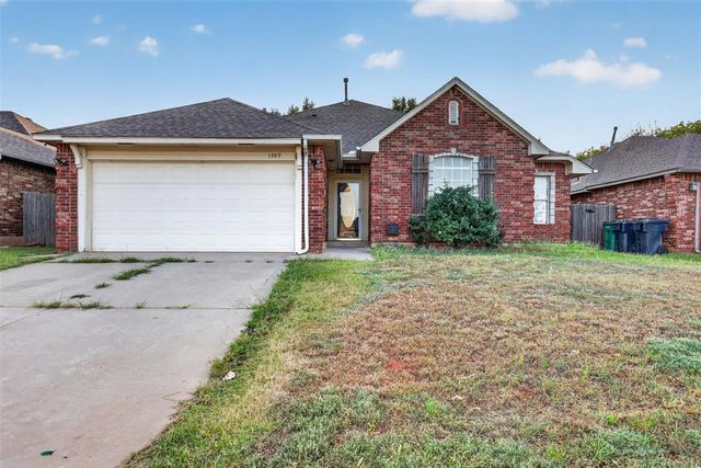 1309 Ethan Lane, Yukon, OK 73099