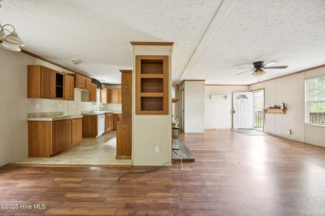 4066 General Howe Highway, Riegelwood, NC 28456