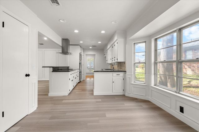 903 Leslie Drive, Arlington, TX 76012