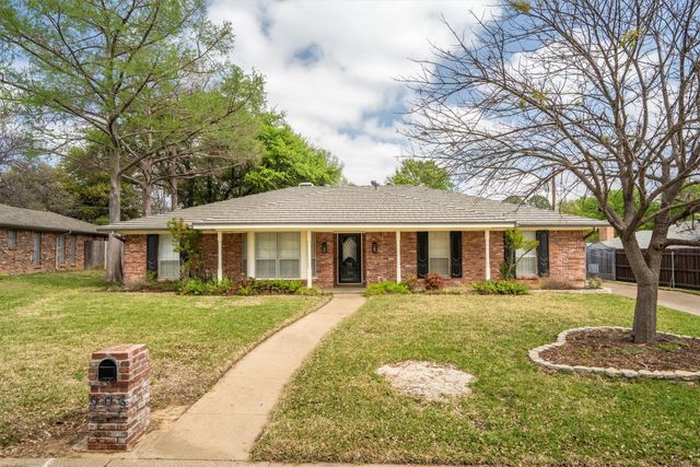 903 Leslie Drive, Arlington, TX 76012