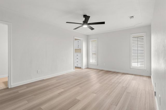 903 Leslie Drive, Arlington, TX 76012