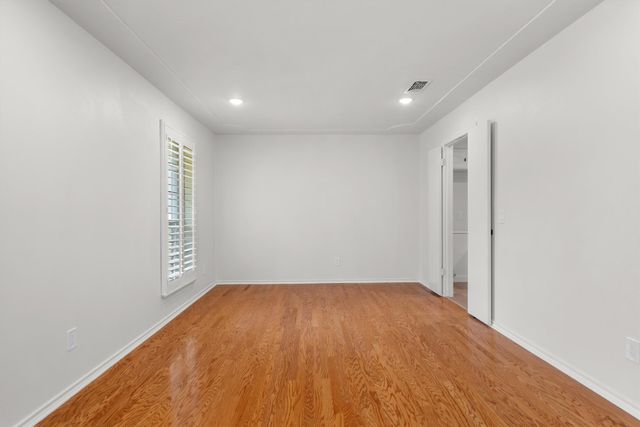 903 Leslie Drive, Arlington, TX 76012