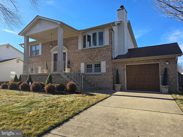 8907 CHAD WAY, Clinton, MD 20735