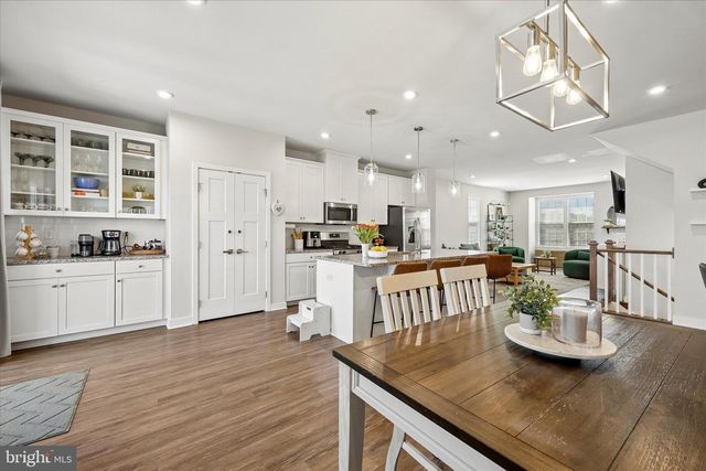 102 NATHAN, Cinnaminson, NJ 08077