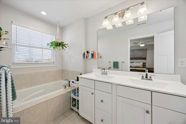 102 NATHAN, Cinnaminson, NJ 08077