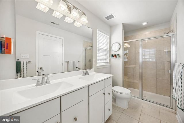 102 NATHAN, Cinnaminson, NJ 08077