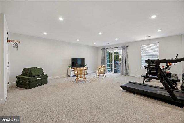 102 NATHAN, Cinnaminson, NJ 08077