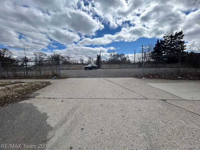 2400 S Schaefer Highway, Detroit, MI 48217