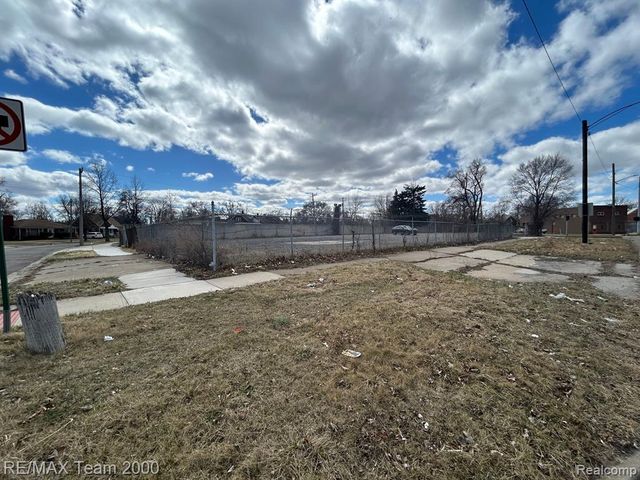 2400 S Schaefer Highway, Detroit, MI 48217