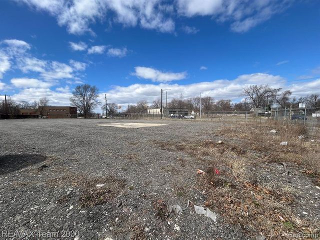 2400 S Schaefer Highway, Detroit, MI 48217